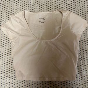 NEVER WORN BASIC WHITE TEE